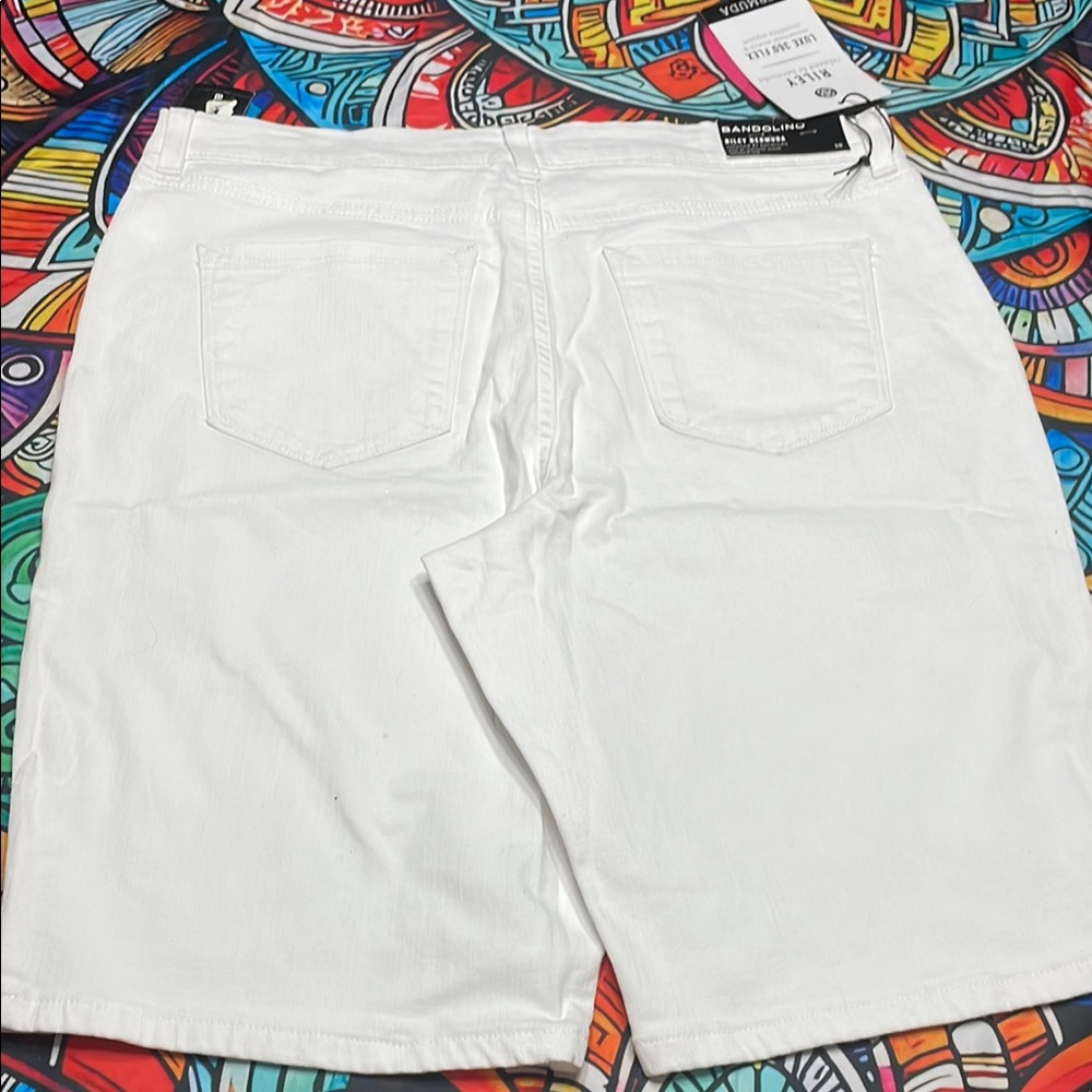 Bandolino White High Waist Luxe Shorts - Picture 6 of 6